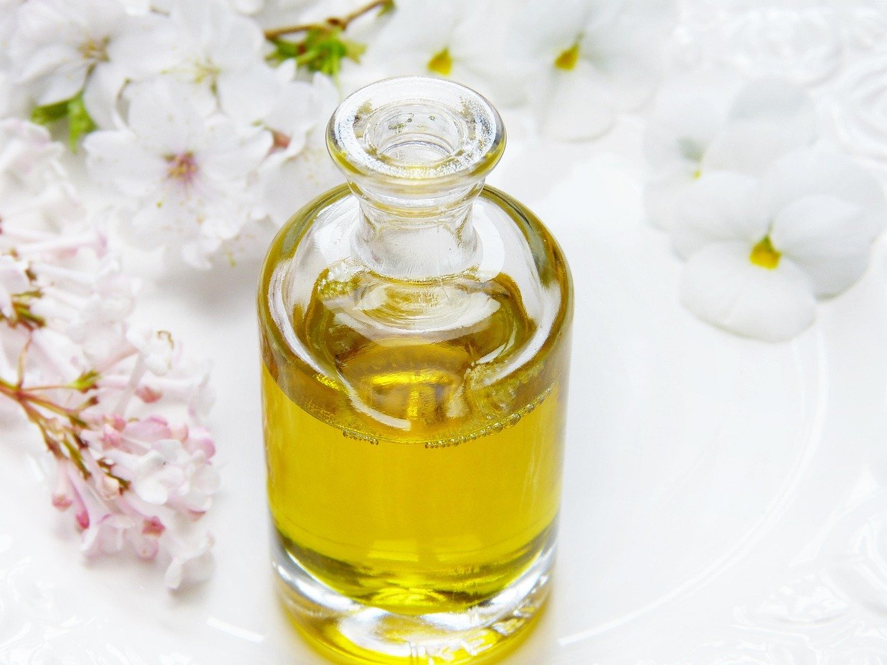 glass, bottle, oil, flower wallpaper, beautiful flowers, wellness, nature, flowers, massage, aromatherapy, health, spa, relaxation, flower background, care, perfume, relax, fragrance, cosmetics